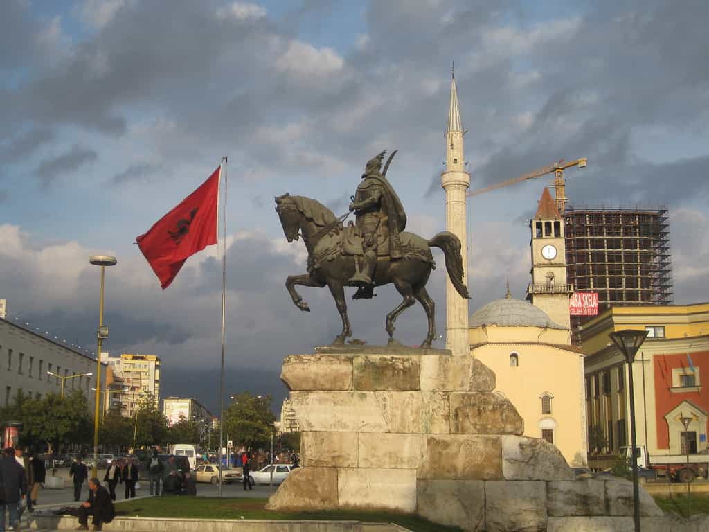 Tirana 3